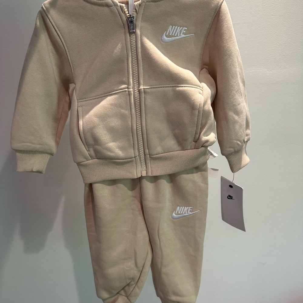 Nike Kids Beige Sweatpants & Joggers Set